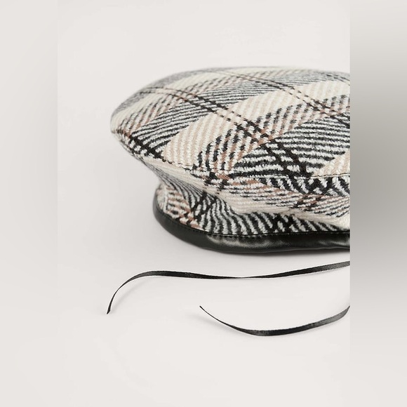 NA-KD Checkered Beret M/L NWT - Picture 4 of 9